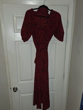 Red Leopard Print Puff-Sleeve Midi Dress